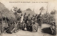 Groupe dans un village indigène
