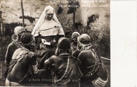 A nun teaching Akikuyu girls