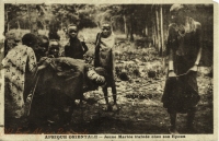 Jeune Mariée trainée chez son époux