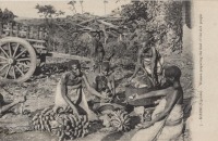 KISUBI (Uganda) Women preparing the food of the sick peole