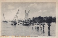 Loading Clove Bags into Dhows