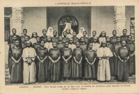 OUGANDA - BWANDA - Ecole Normale dirigée par les Sœurs pour la formation des institutrices parmi lesquelles se trouvent plusieurs religieuses indigènes.